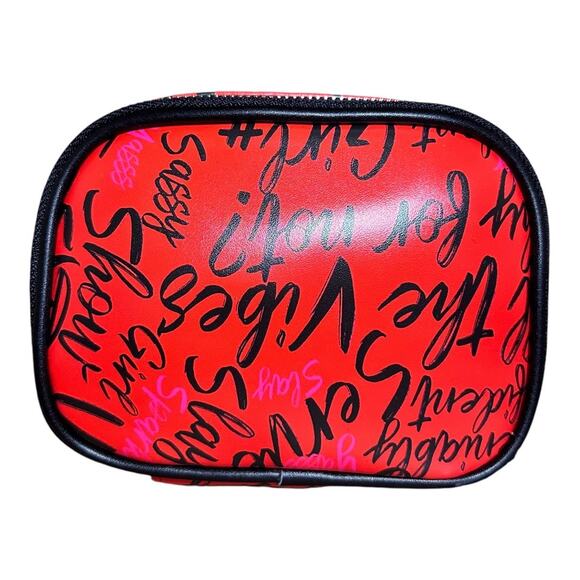 Sassy Jones 2-Piece Printed Nesting Cosmetic Bag Set - Picture 12 of 12